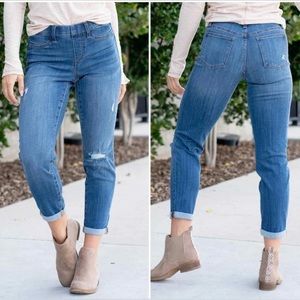 Judy Blue Pull On Boyfriend Jeans Size 5/27 Blue Distressed